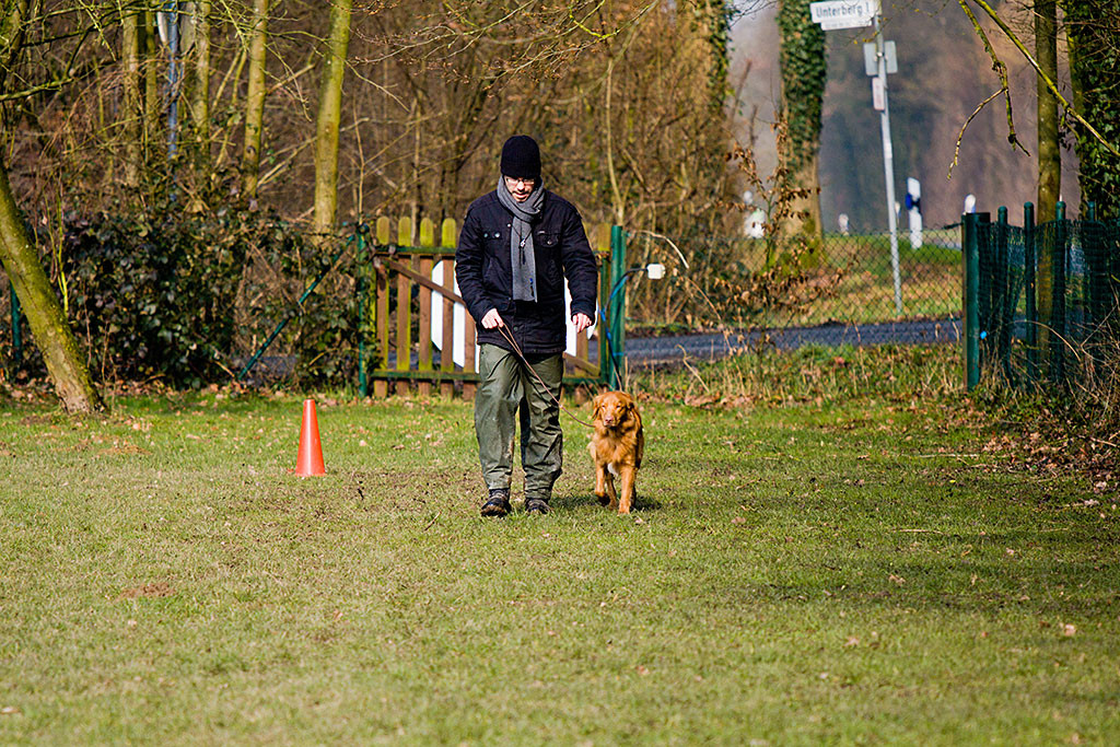 Edison wird von Stephan aus der Ablage abgeholt