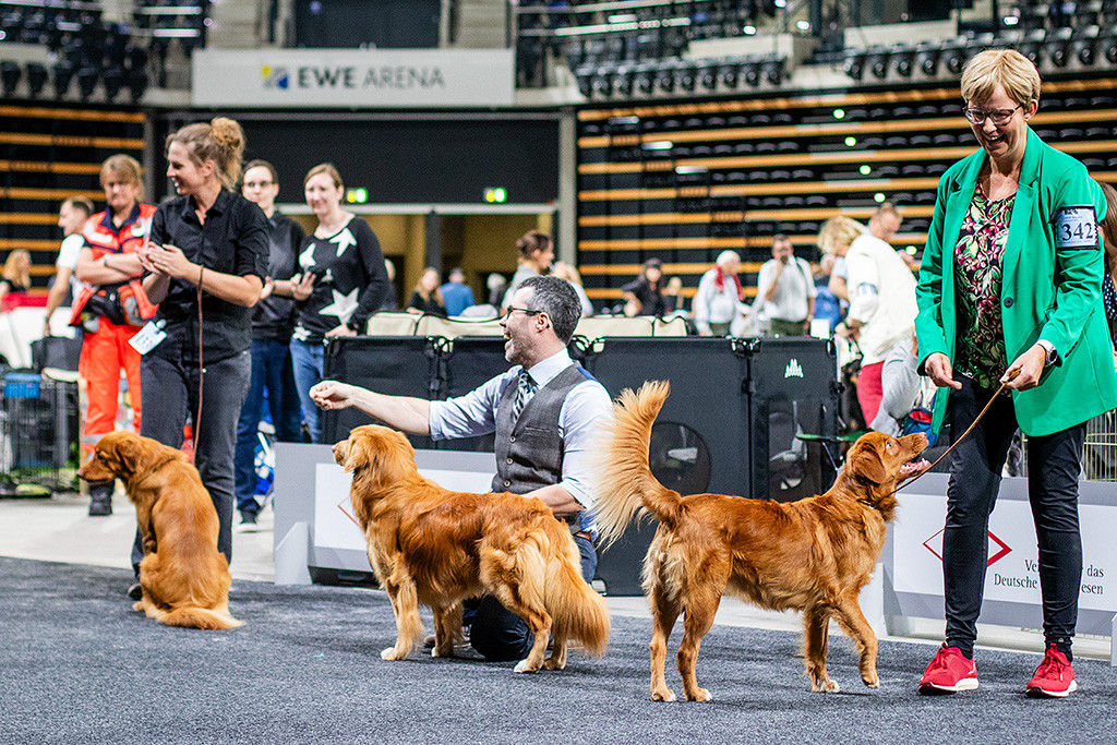 Gelöste Stimmung im Ring nach der Vergabe des BOB